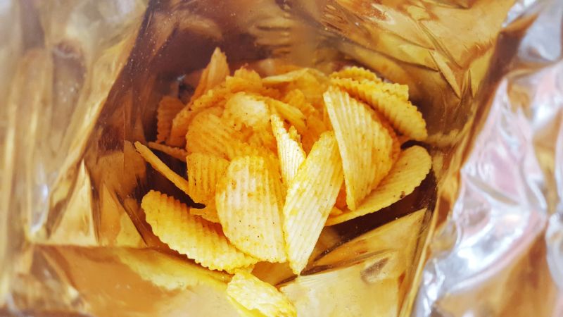 Man reveals how to seal a bag of crisps with simple hack