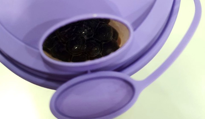 We Tried The Tealive Strawless Cup To See How Well It Actually Works