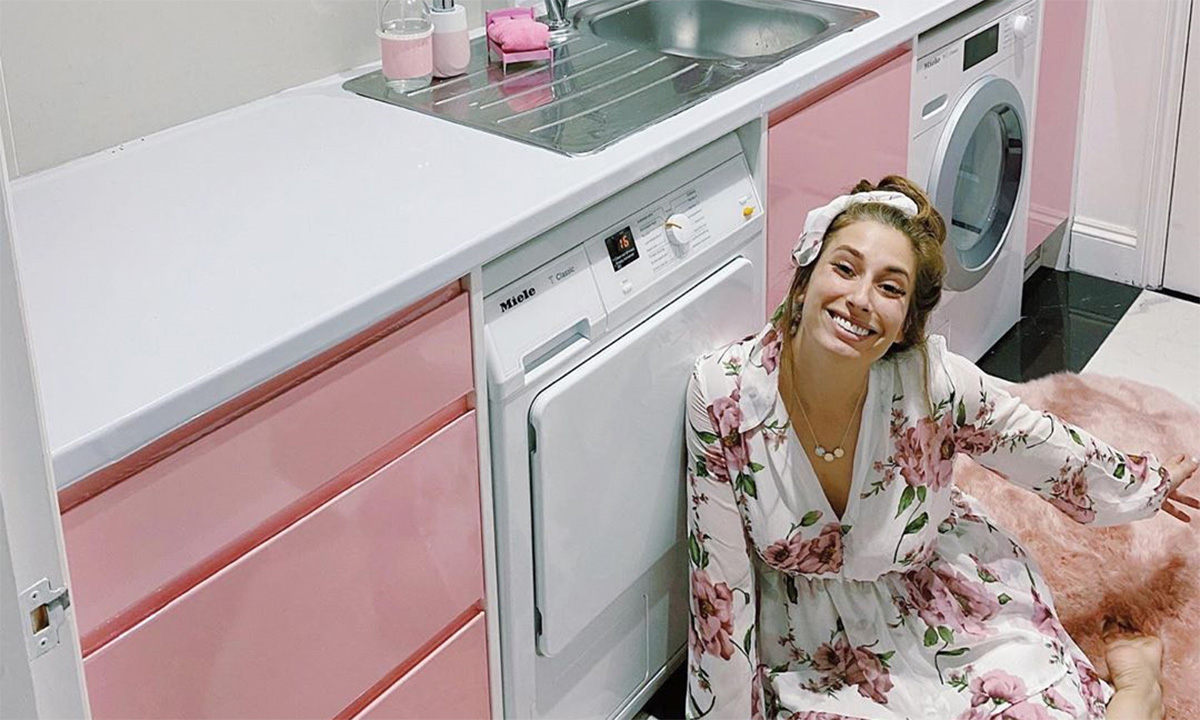 Stacey Solomon films genius kitchen organisation hack