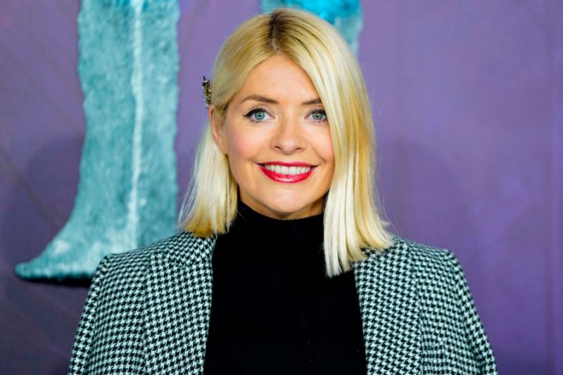 Holly Willoughby shares sweet note son wrote to the tooth fairy and parents can relate