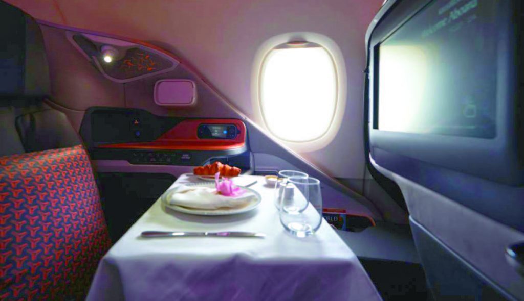 Singapore Airlines turns A380 into restaurant