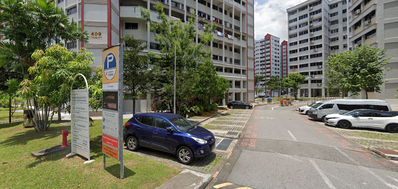 Man allegedly harms self at Choa Chu Kang carpark, gets arrested & sent to hospital