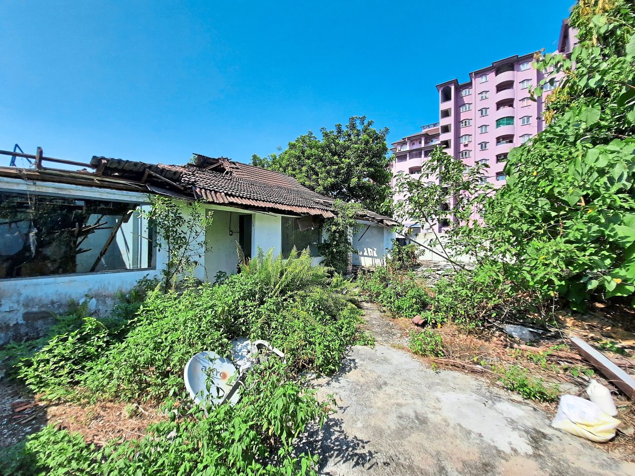 Derelict houses in PJ more than just an eyesore