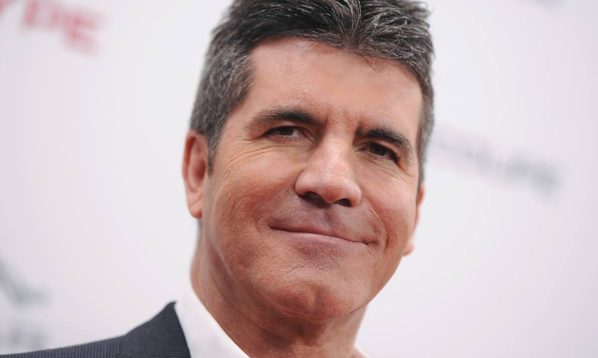 Simon Cowell looks unrecognisable in epic throwback photo from the bath