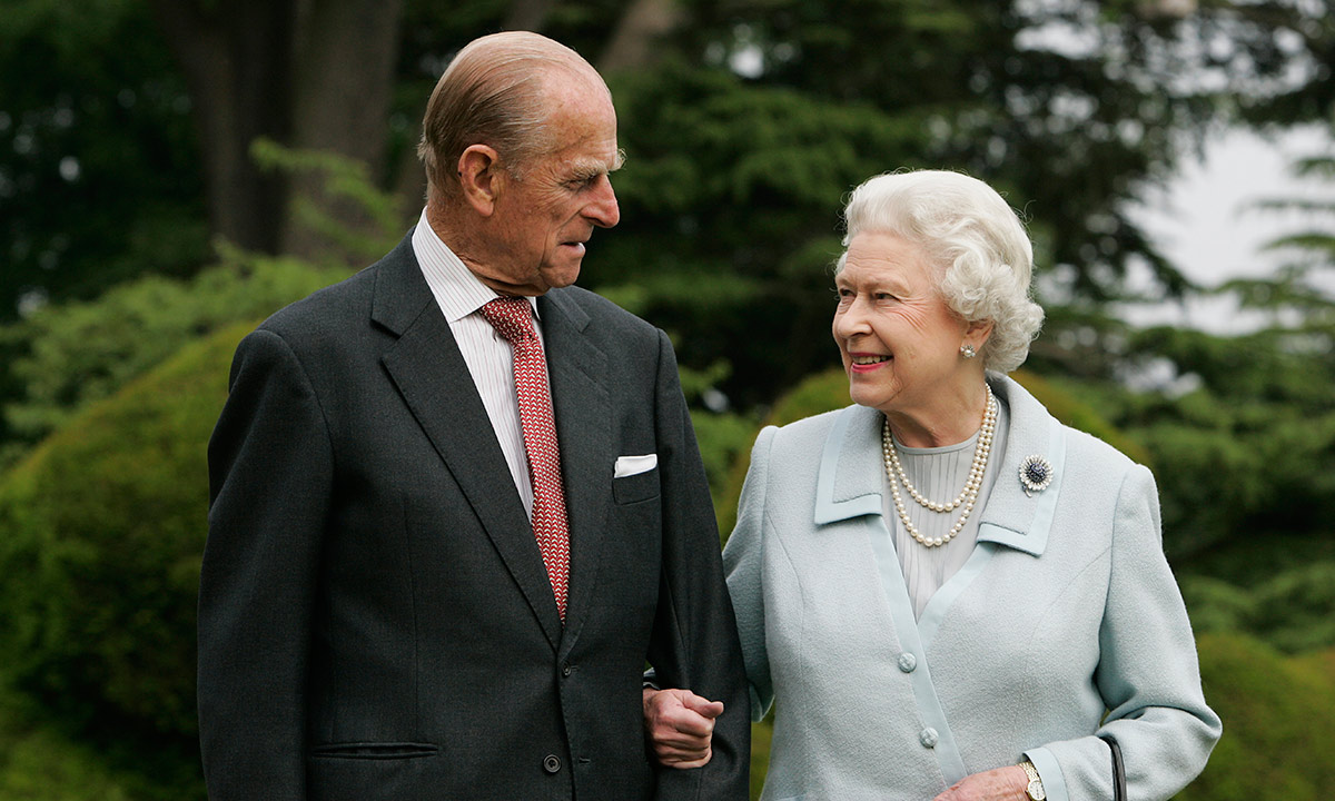 The Queen's secret message to beloved Prince Philip in funeral wreath revealed