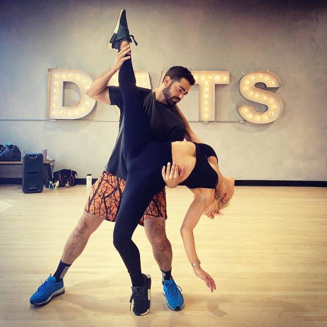 DWTS star Jesse Metcalfe talks 'undeniable' chemistry with Sharna Burgess - exclusive