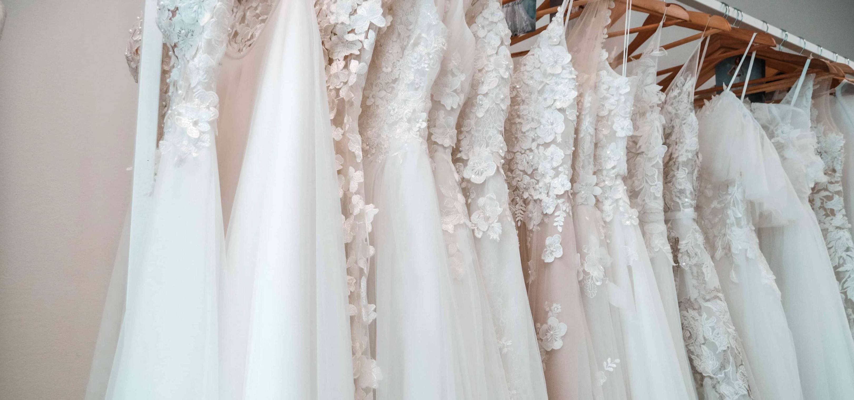 A really practical guide to wedding dress shopping from the pros