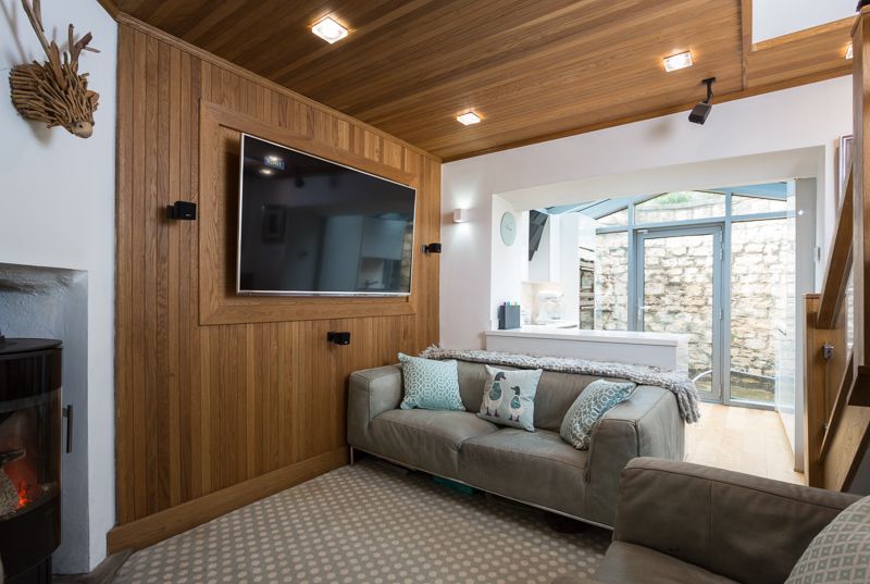 You can now live in this totally adorable 10ft by 8ft one bedroom house (for £250k)