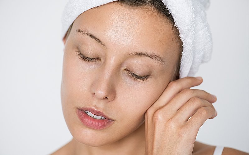 Using cold-pressed coconut oil for beauty and health