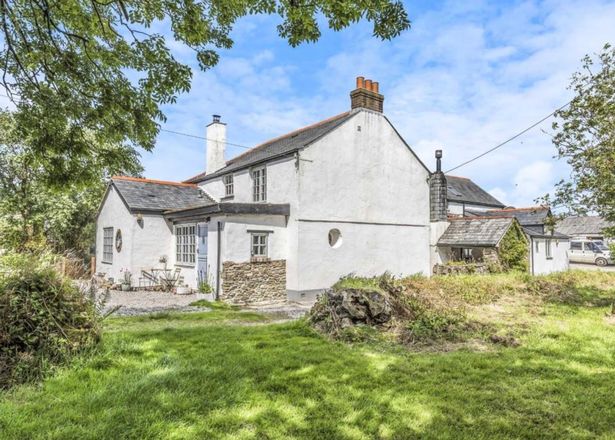 Ten impressive properties on the market for years but just can't find buyers