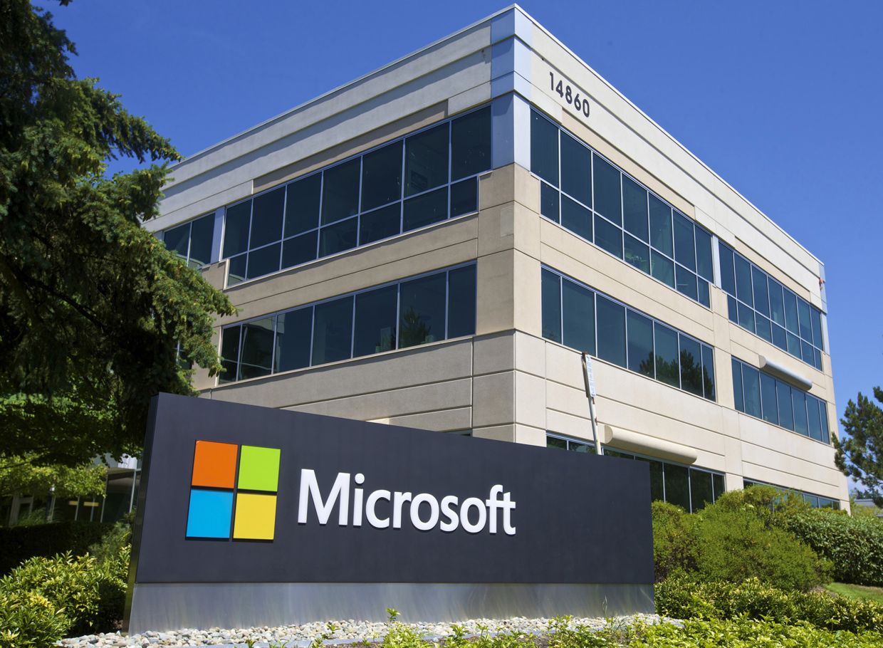 Microsoft shows minimal increases in ranks of Black, Latino employees