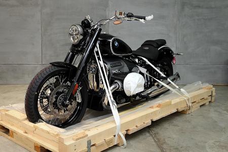 First look: BMW R18 cruiser promotes different genre of riding