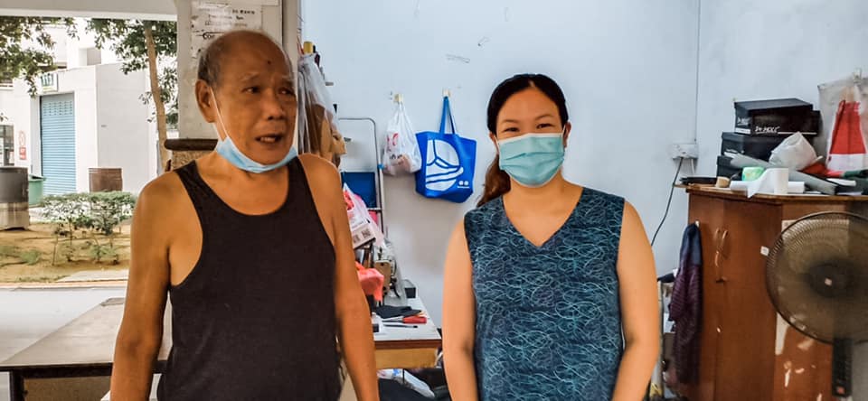 He Ting Ru features elderly man making traditional beaded nyonya shoes despite mobility problems