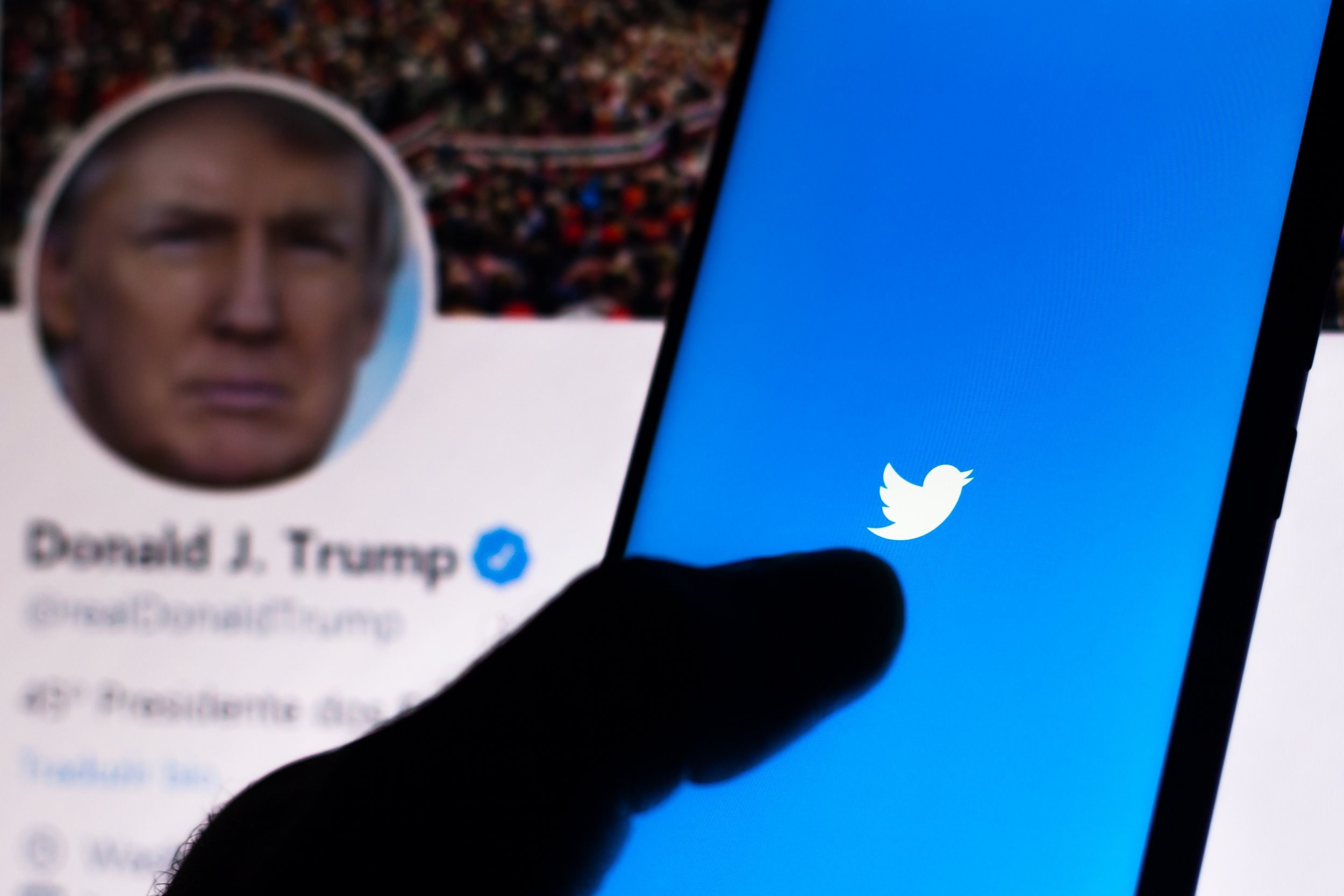 Twitter to warn users before they like tweets containing ‘misleading’ information