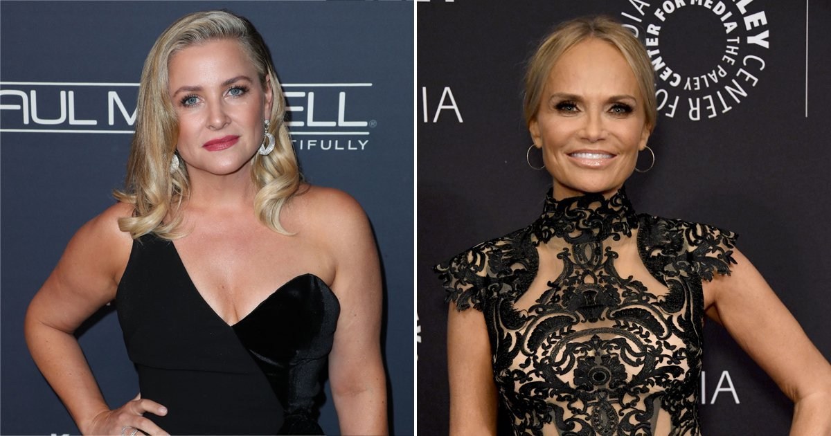 Holidate’s Jessica Capshaw reveals hilarious text messages she receives from co-star Kristin Chenoweth