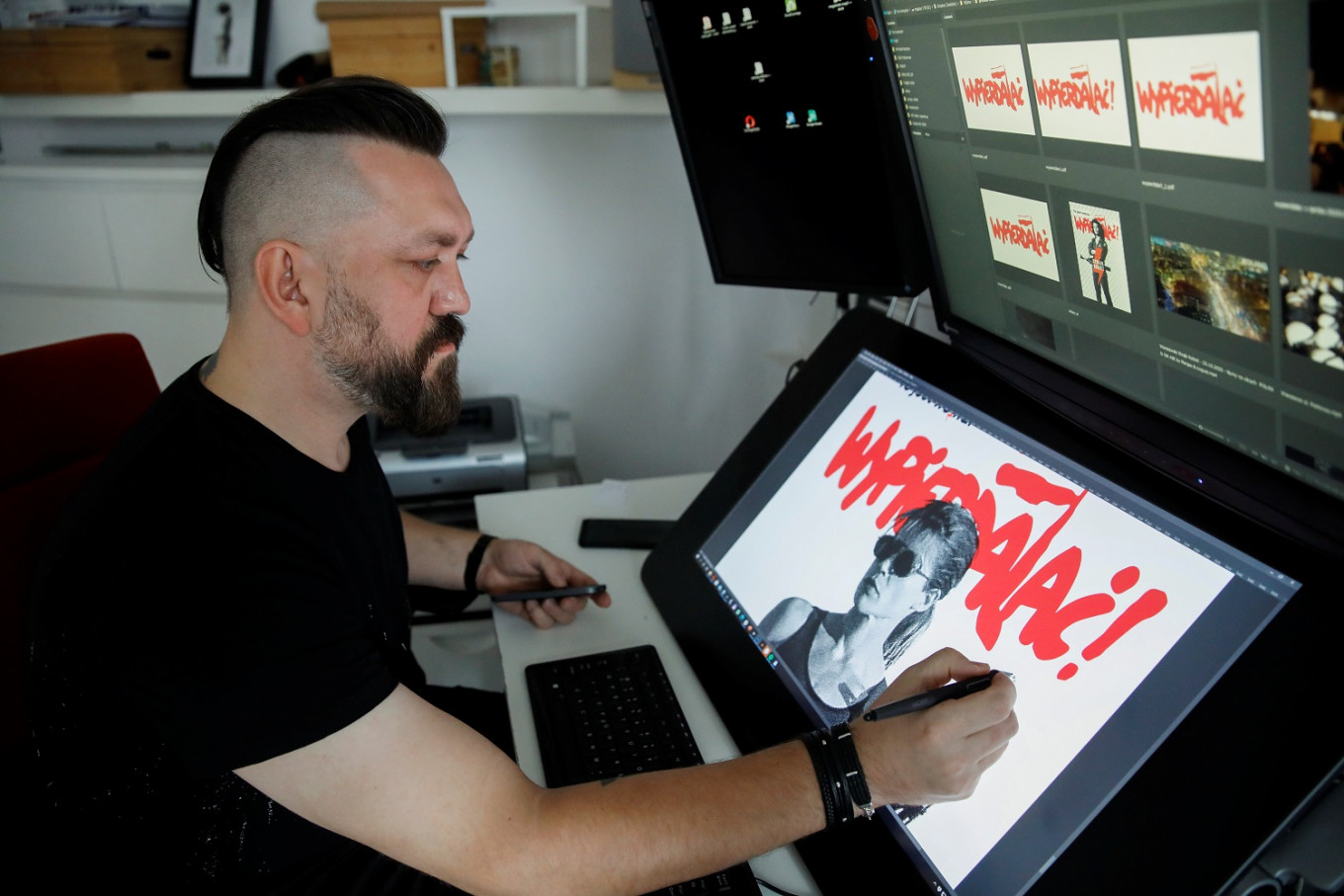 Polish artist recreates famous Solidarity poster for abortion rights protests