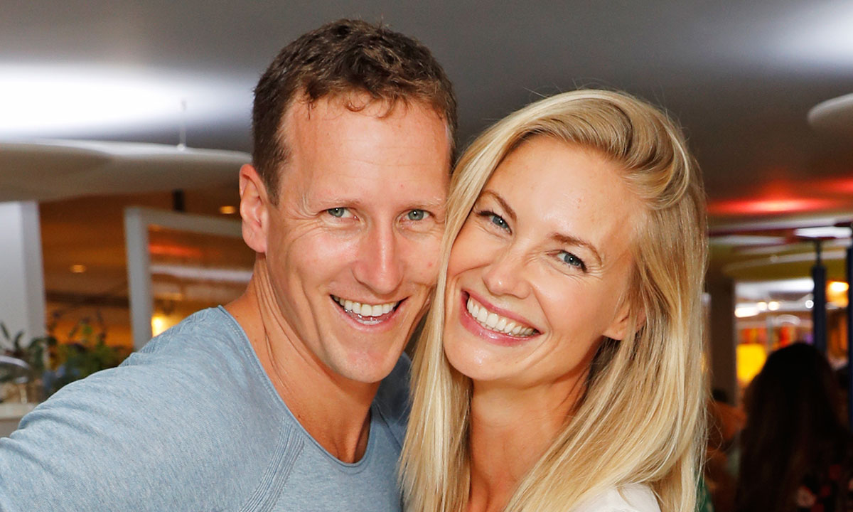 Brendan Cole shares romantic beach selfie with wife Zoe