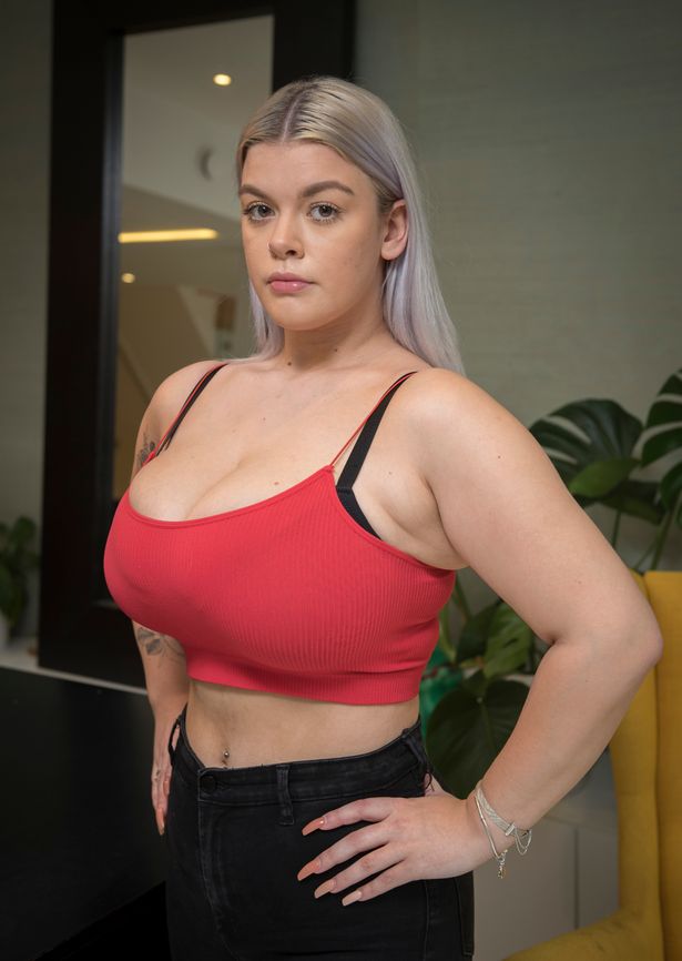 Teen with 34L breasts fundraising for reduction surgery after 'Big Boob Vicky' jibes