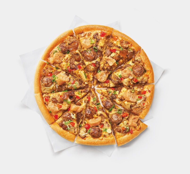 Taiwan 'Spicy Hot Pot Pizza' shocks Italian cuisine lovers, again