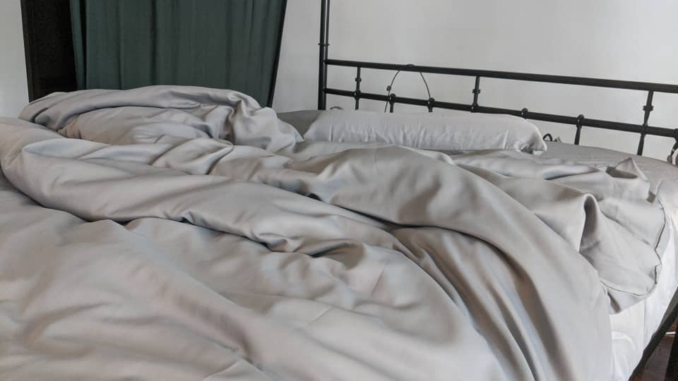 We Tested UNIQLO's AIRism Bed Sheets And They're Perfect For Malaysian Weather