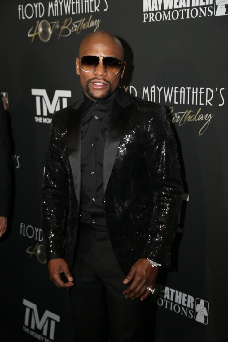How Floyd Mayweather Spoke at One of the Largest Digital Conventions on November 7th