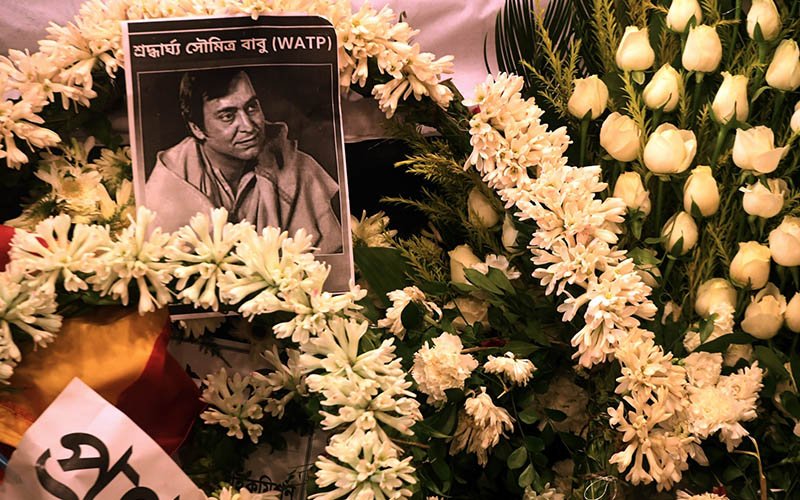 Fans mourn India acting legend Soumitra Chatterjee