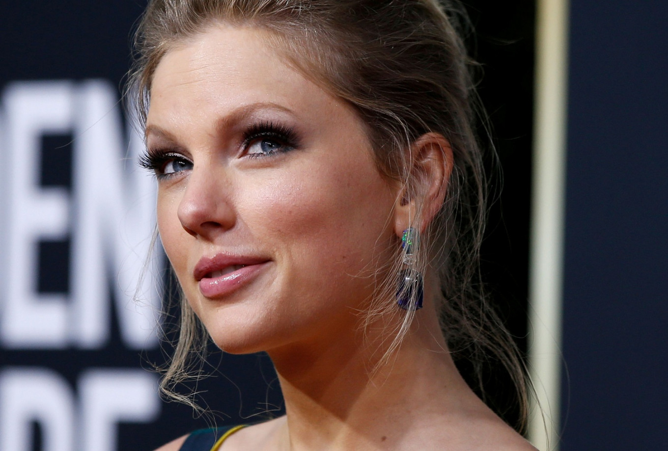 Taylor Swift to release 'folklore: the long pond studio sessions' on Wednesday