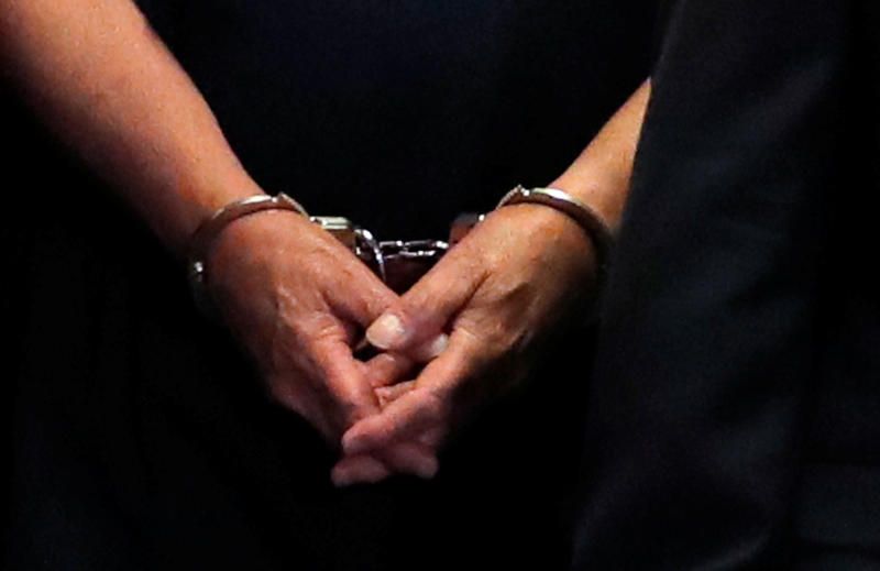 Indonesian nabbed for allegedly breaking down bank’s main door in Kulai