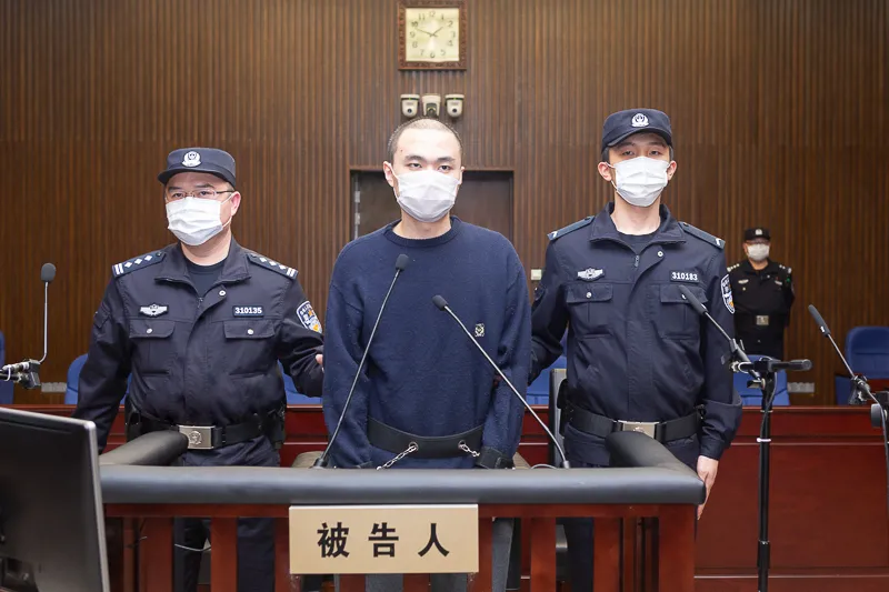 欠赌债要嫁妆未果行凶，上海男子杀妻焚尸案一审开庭
