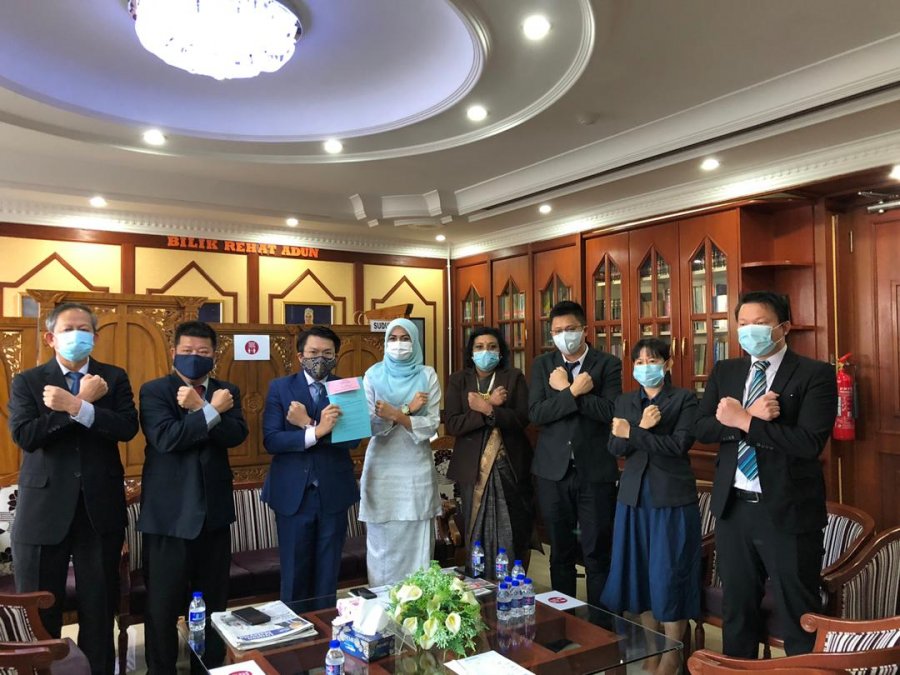 彭反对党抨官委议员法案违民主精神