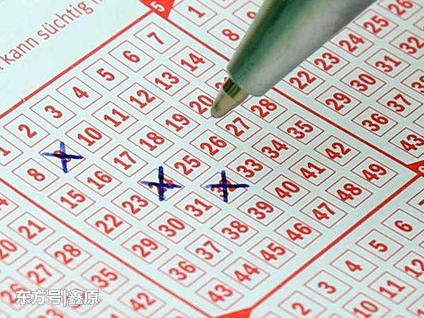 国外男买彩票中2500万懵然不知，彩票公司派人寻找通知兑奖