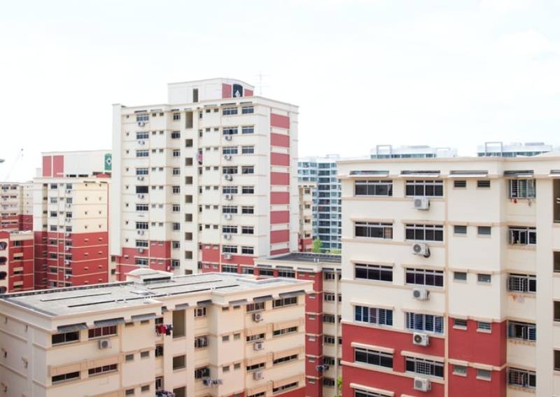 Need to sell your HDB? Here's how to do so without an agent so you can save on fees! 