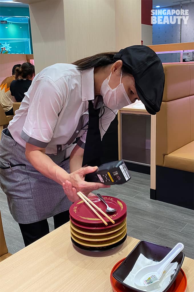 Sushiro Singapore – Japan’s Largest Conveyor Belt Restaurant Kaiten Zushi Sushi