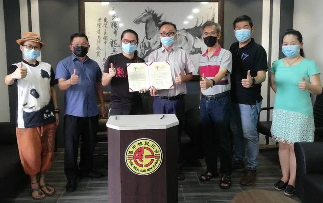 熊猫侠奖助学金 三民独中首所受惠学府