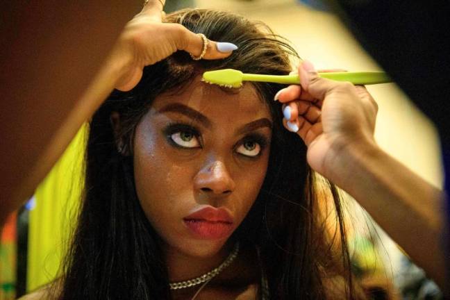 Congolese model challenges China’s beauty standards