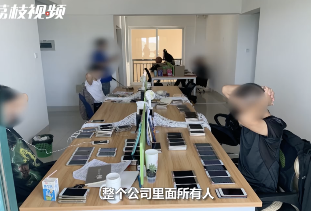 求包养 认干爹 卖茶女真面目揭穿：你买的是茶 她卖的是色