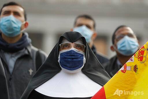 Pope Francis, with new cardinals, warns Catholic Church against mediocrity