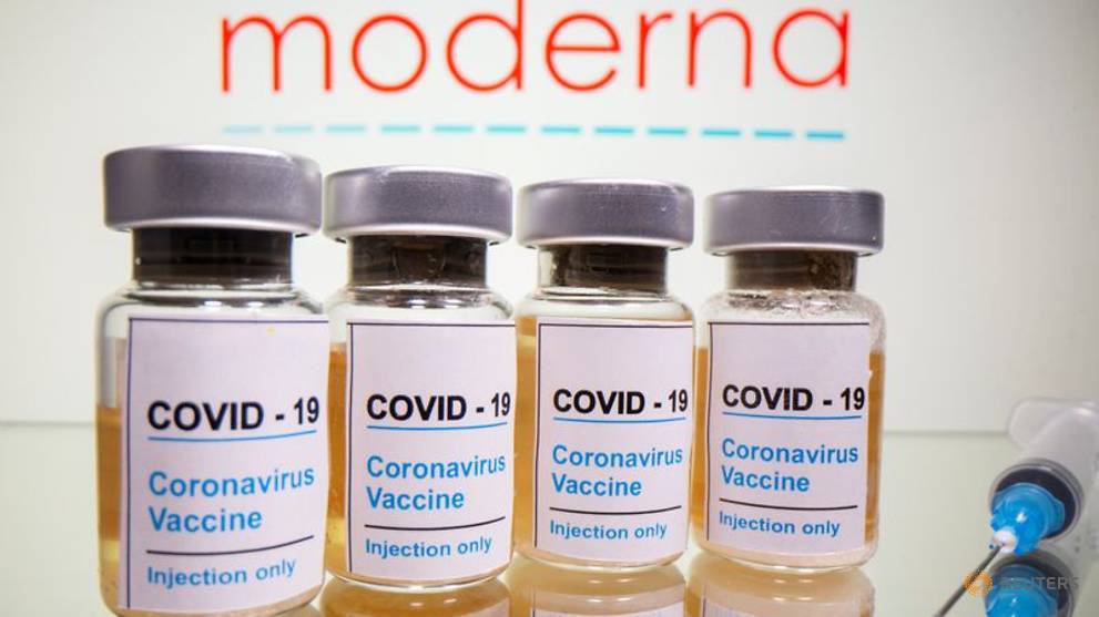US FDA expert panel endorses Moderna COVID-19 vaccine
