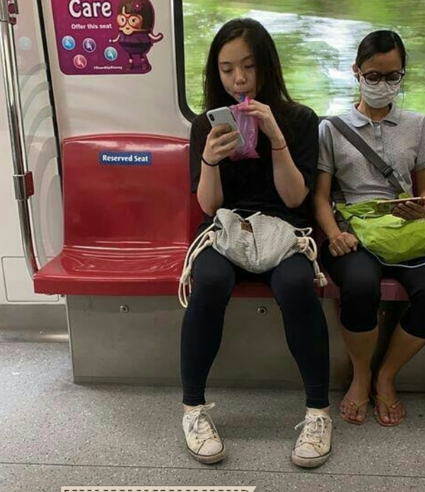 Xmm drink on train somemore never wear facemask