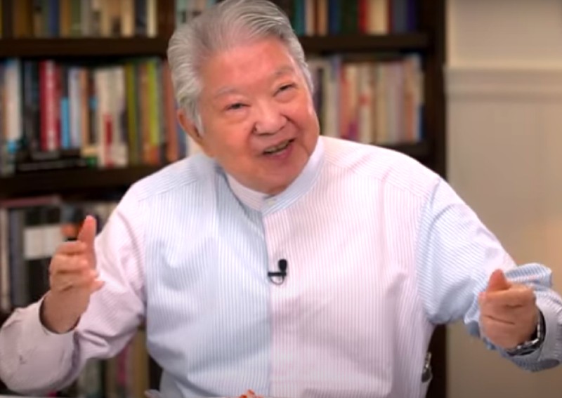 Food critic Chua Lam takes on YouTube at age 79, amassing 20,000 subscribers in 2 weeks