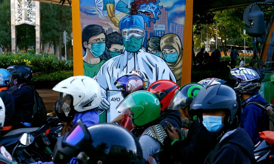 Indonesia shortens year-end holiday to contain coronavirus outbreak