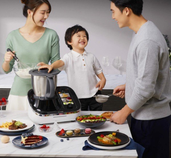 小米有品众筹智能料理机器人 4000元能帮你做菜