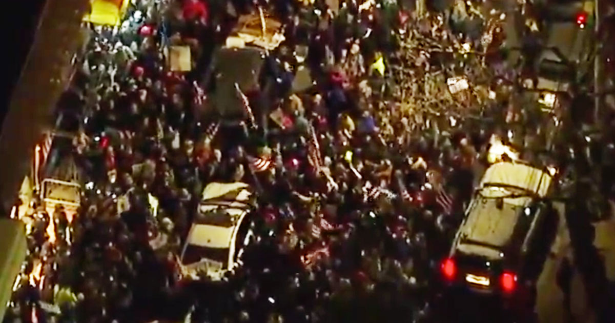Hundreds Protest Outside Staten Island Bar That Flouted COVID Regulations