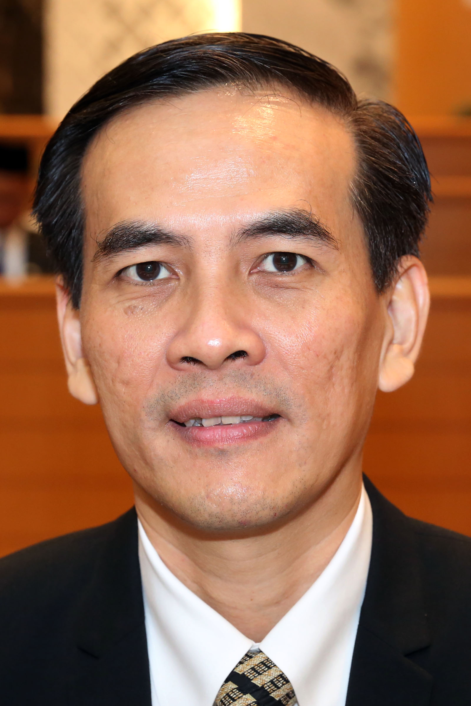 为恢复柔新经济往来　周忠信促让越堤族等接种疫苗