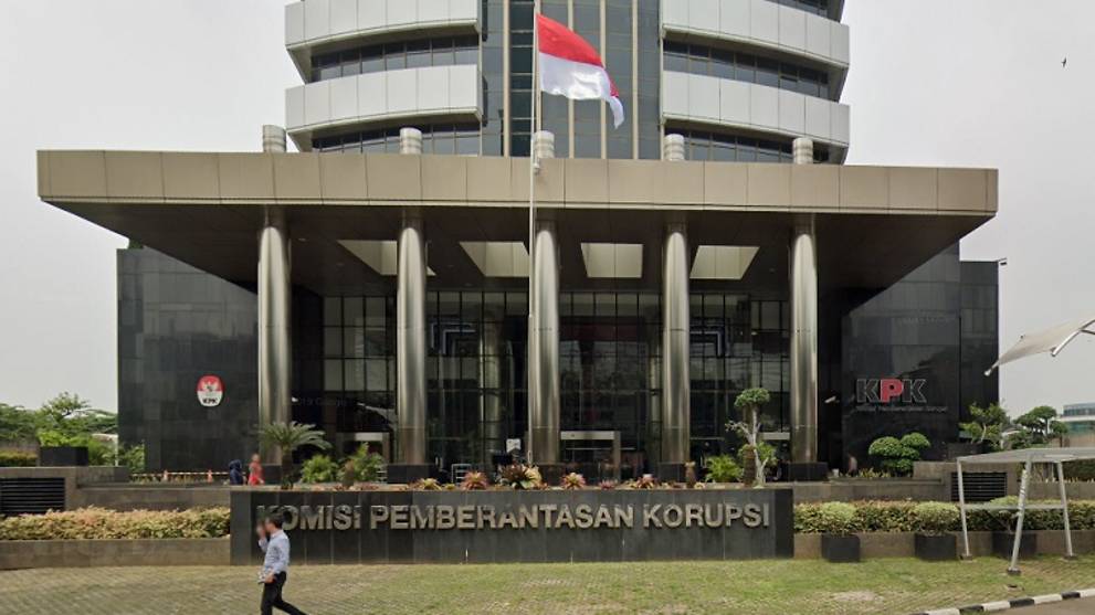 Indonesia's social affairs minister arrested for allegedly receiving kickbacks linked to COVID-19 aid