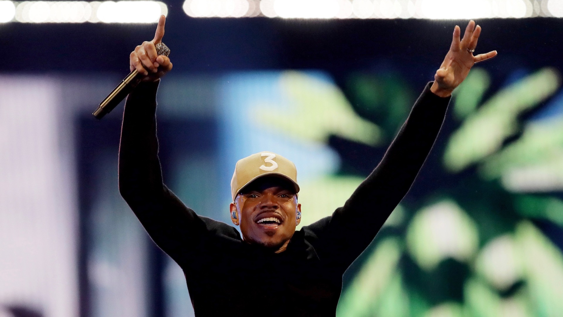 Chance the Rapper 'Freaks Out' After Dionne Warwick Tweets at Him