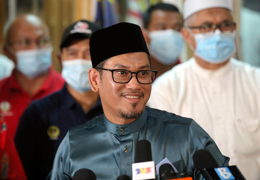 Perak Sultan accepts Ahmad Faizal’s resignation as MB