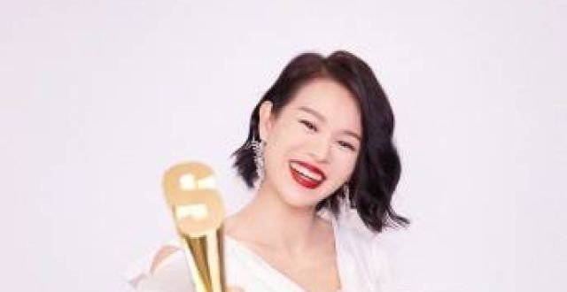 “最丑港姐”翻身成视后，为拍戏增肥40斤，等了21年圆梦合作陈凯歌