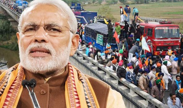 India protests: Thousands of farmers spark chaos in New Delhi - streets lined for 19-miles