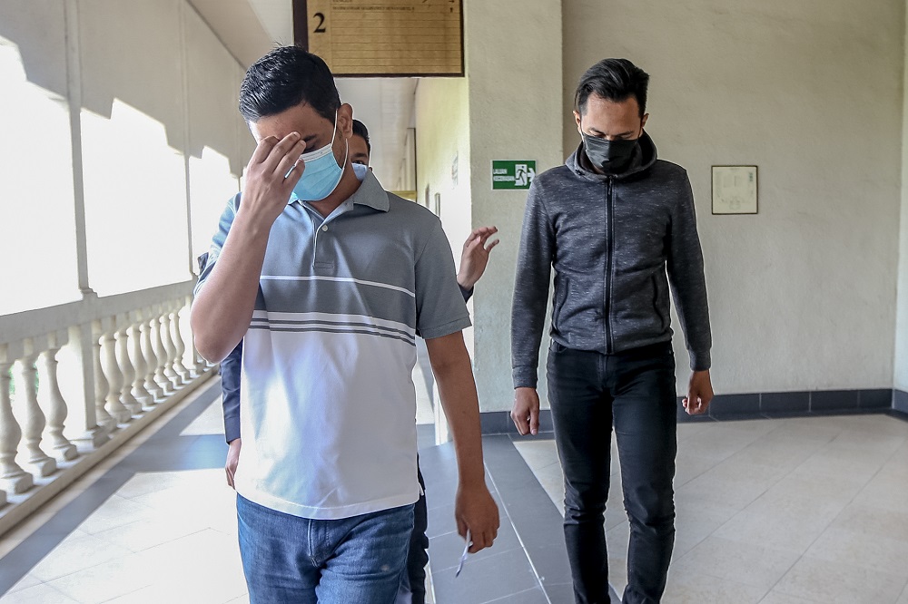 Pakistani jailed after admitting giving RM12,500 bribe to immigration officer to help 21 overstaying foreigners leave Malaysia